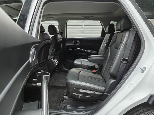 Used 2022 Kia Sorento SX AWD/4WD image 15
