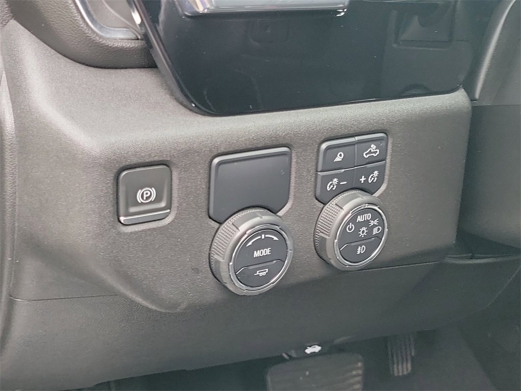 Used 2024 Chevrolet Silverado 1500 LTZ image 23