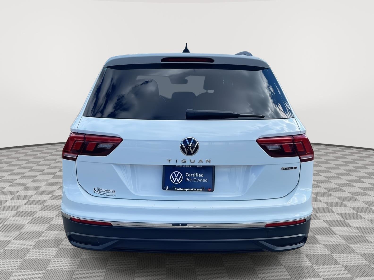 Used 2022 Volkswagen Tiguan S AWD/4WD image 6