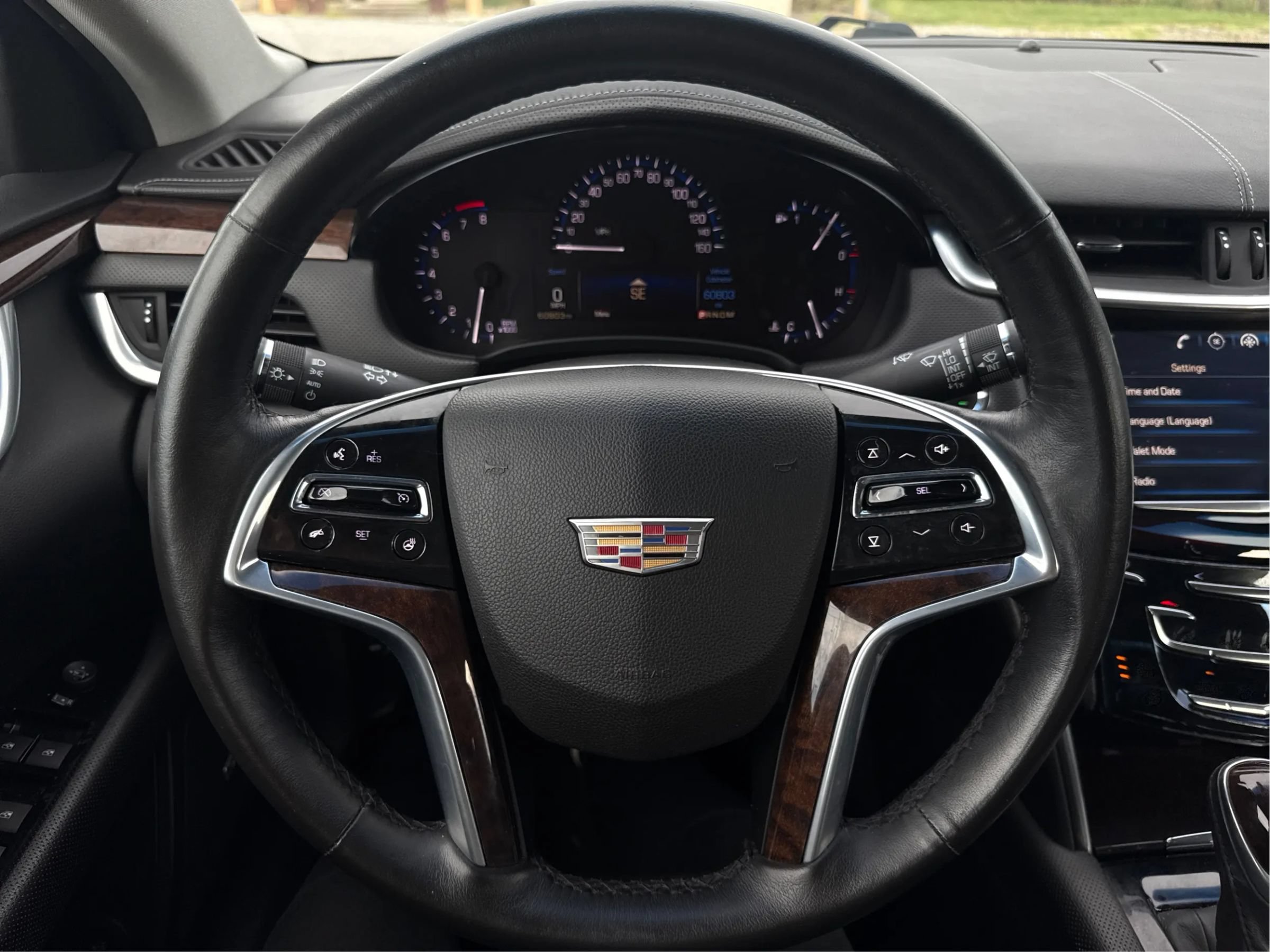Used 2016 Cadillac XTS Luxury AWD/4WD image 37