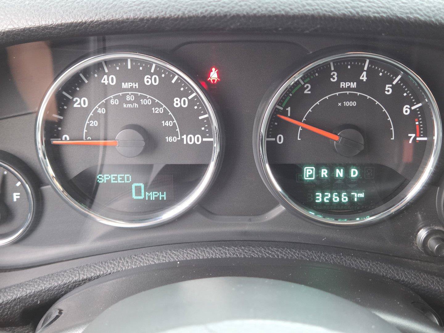 Used 2015 Jeep Wrangler Sport w/ Mopar Black Appearance Group AWD/4WD image 18