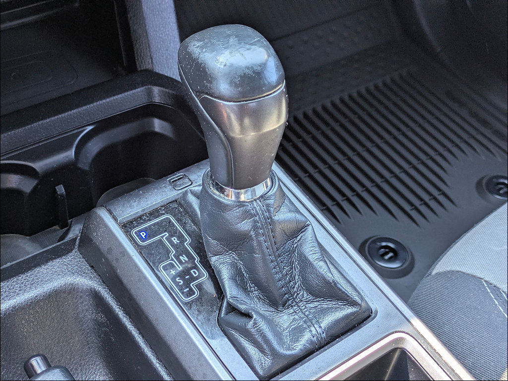 Used 2021 Toyota Tacoma TRD Off-Road AWD/4WD image 23