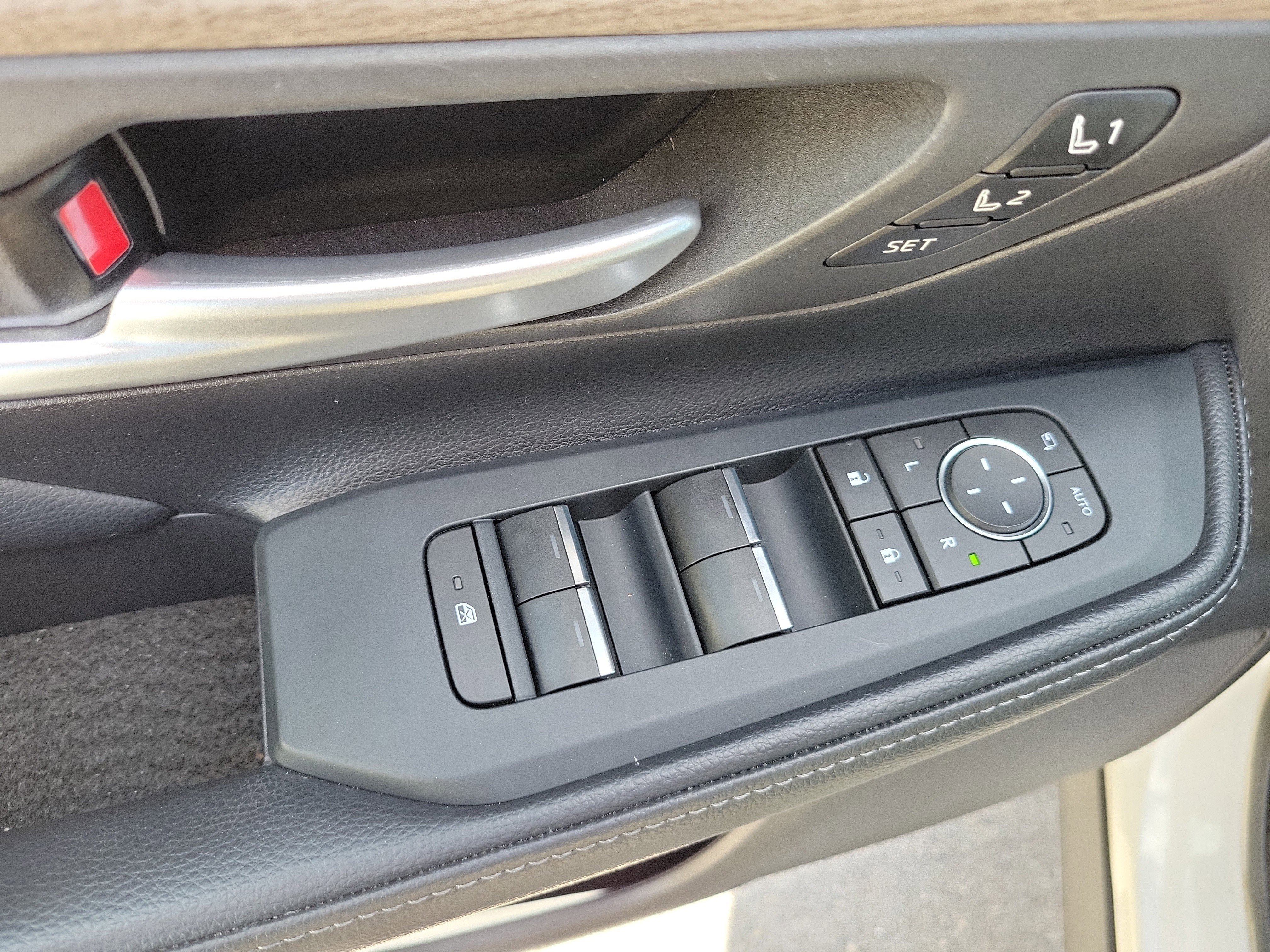 Used 2024 Toyota Grand Highlander Limited FWD image 20