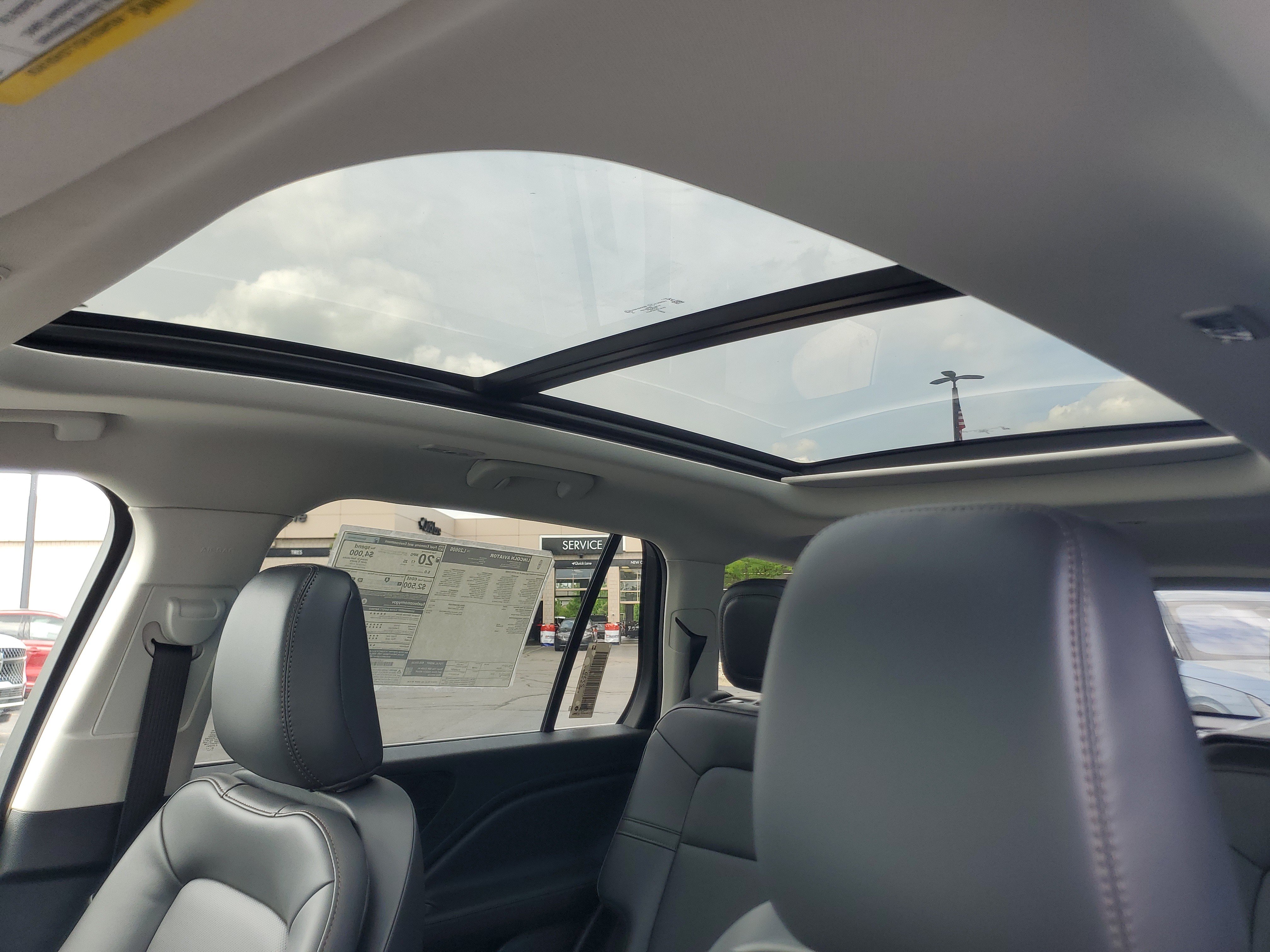 New 2026 Lincoln Aviator AWD image 10