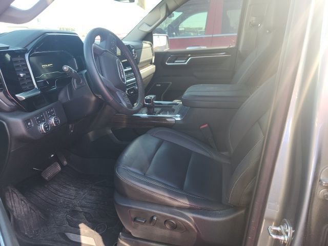 Used 2025 GMC Sierra 1500 Elevation w/ Elevation Premium Package image 2