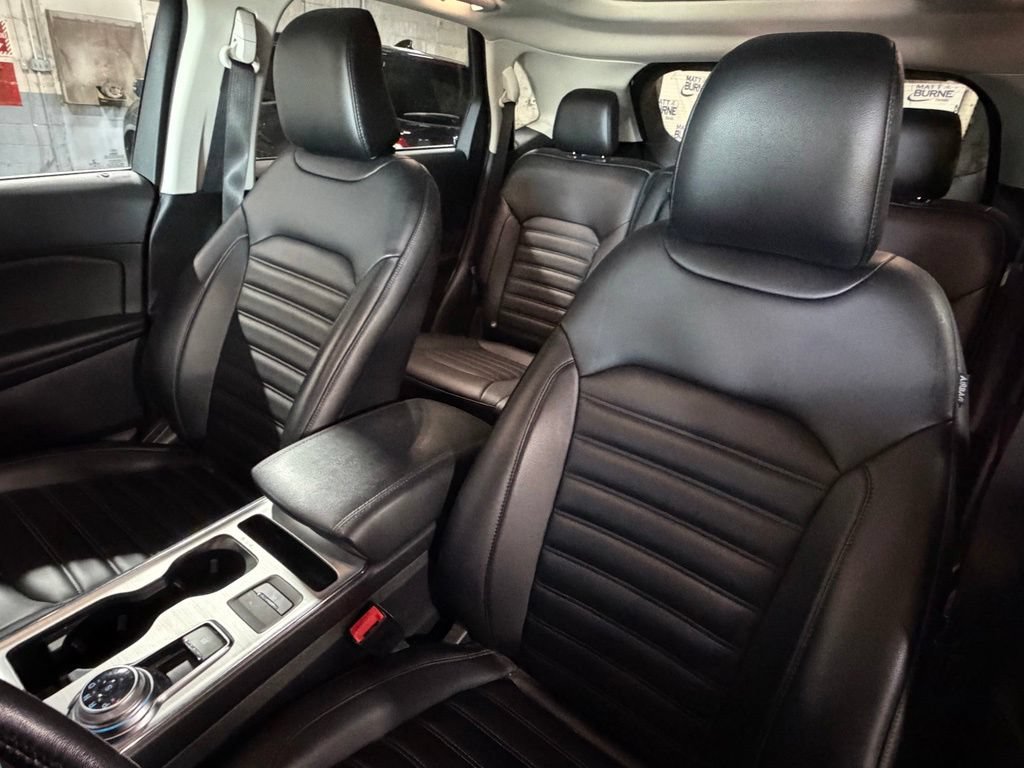 Used 2022 Ford Edge SEL w/ Convenience Package AWD/4WD image 23