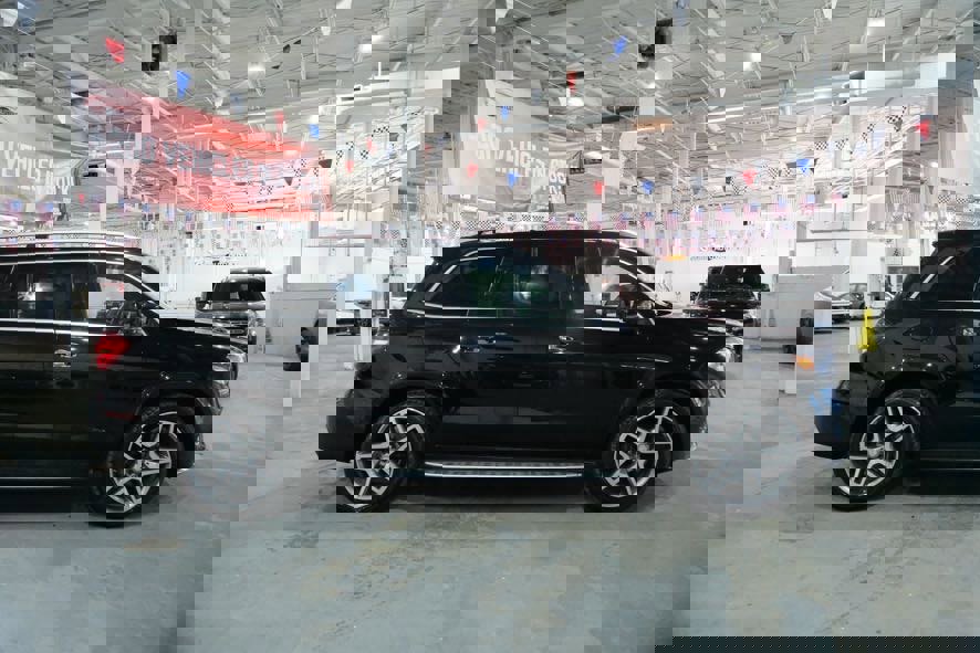 Used 2017 Mercedes-Benz GLS 550 4MATIC image 14