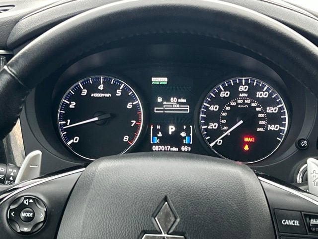 Used 2016 Mitsubishi Outlander GT AWD/4WD image 46