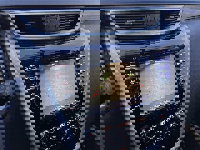 Used 2017 Nissan Murano S w/ Navigation Package image 18