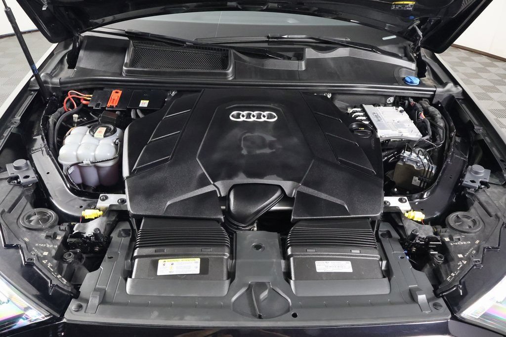 Used 2021 Audi Q7 3.0T Premium w/ Convenience Package AWD/4WD image 15