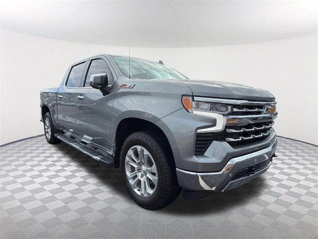 Used 2023 Chevrolet Silverado 1500 LTZ w/ LTZ Premium Package image 3