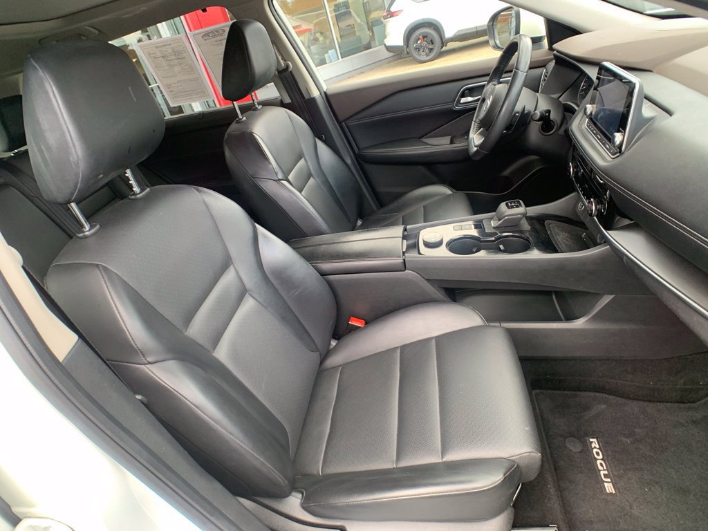 Used 2021 Nissan Rogue SV w/ Premium Package AWD/4WD image 33