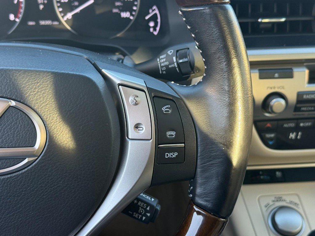 Used 2015 Lexus ES 350 w/ Premium Package image 22