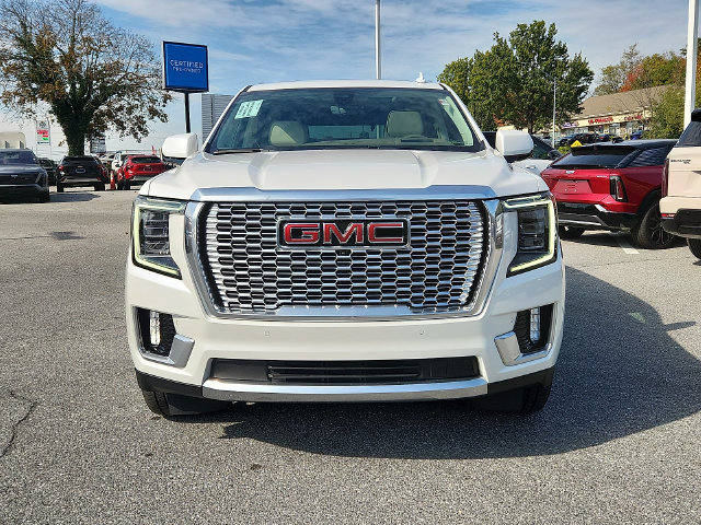 Used 2022 GMC Yukon Denali w/ Denali Premium Package AWD/4WD image 2