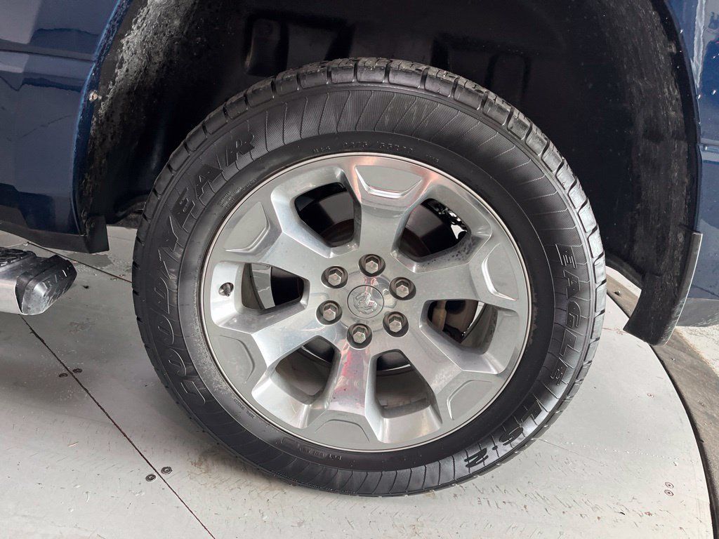 Used 2019 RAM 1500 Big Horn AWD/4WD image 15