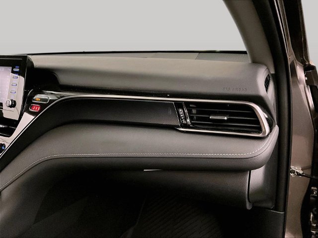 Used 2022 Toyota Camry SE FWD image 15