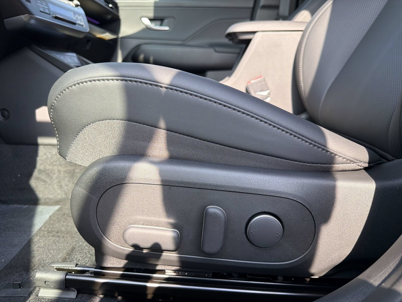 New 2027 Hyundai Kona Limited AWD/4WD image 13