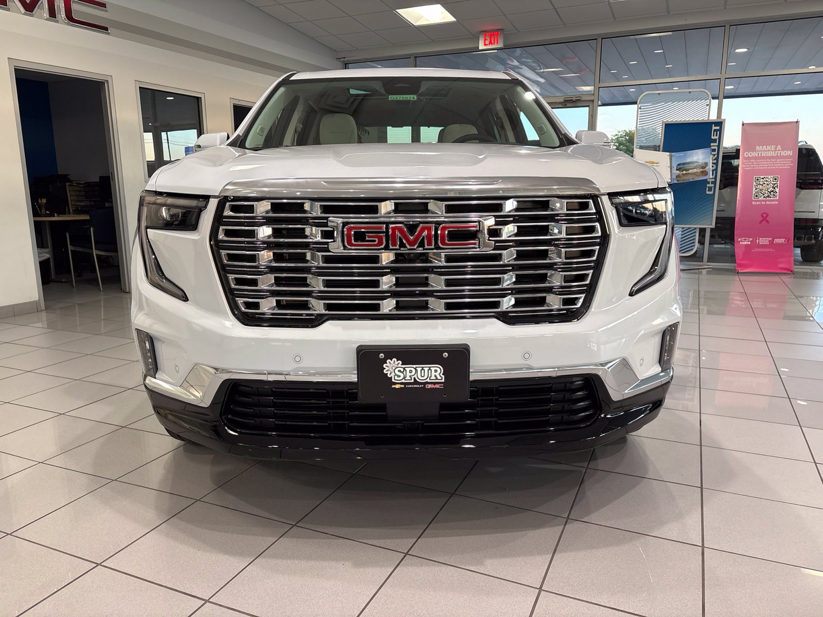 New 2027 GMC Acadia Denali w/ Denali Reserve Package AWD/4WD image 9