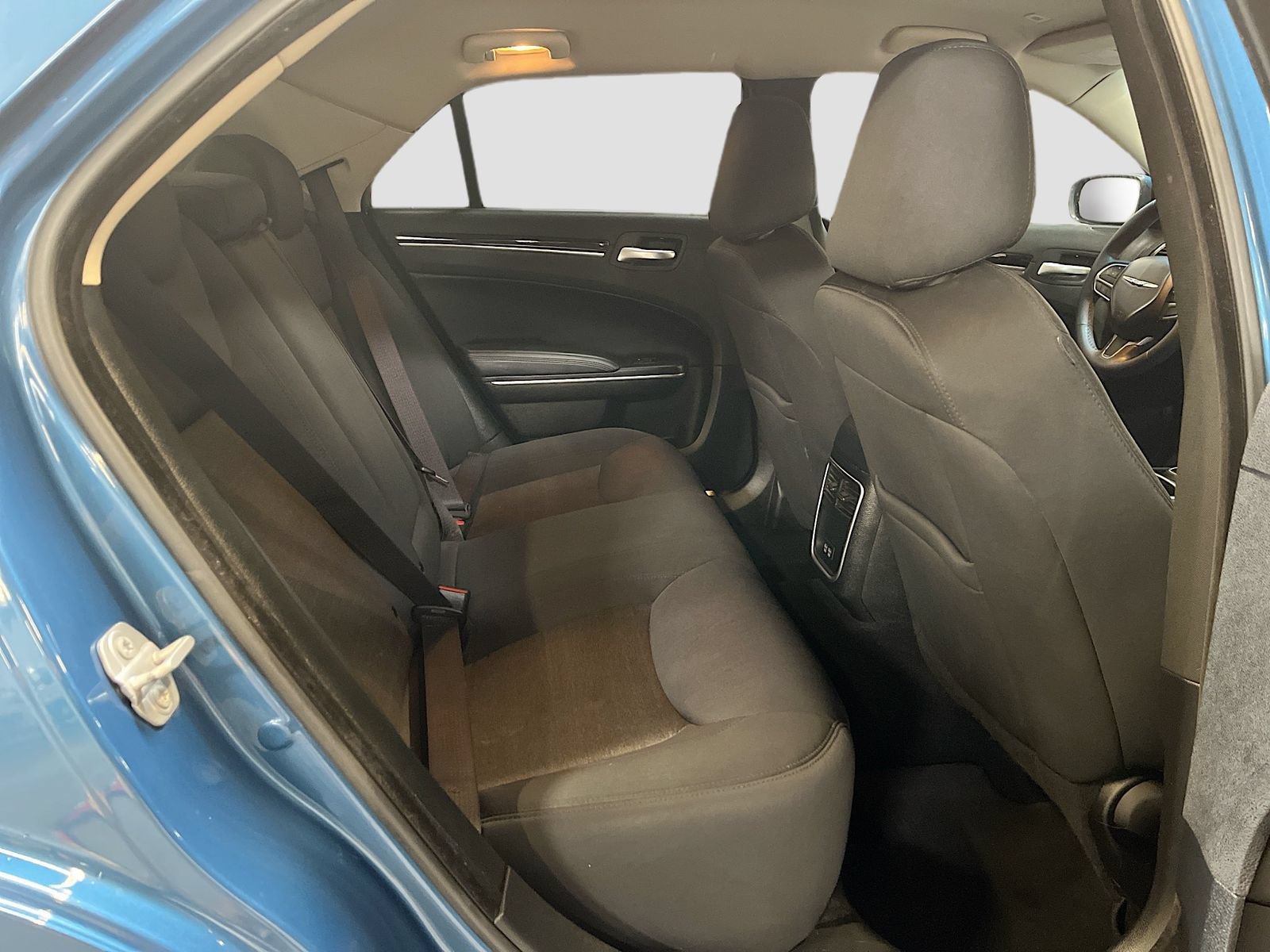 Used 2023 Chrysler 300 Touring RWD image 25