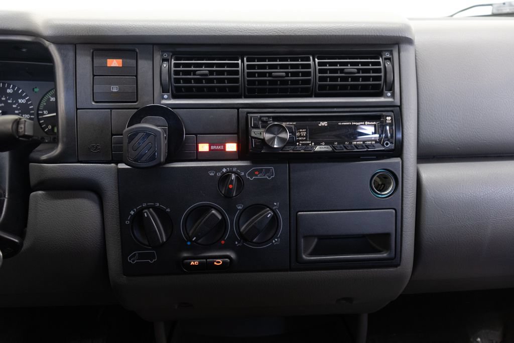 Used 1997 Volkswagen Eurovan Camper FWD image 41