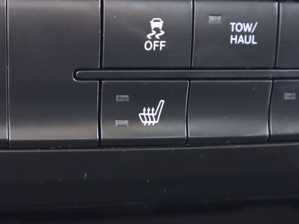 Used 2018 RAM 1500 Outdoorsman image 24