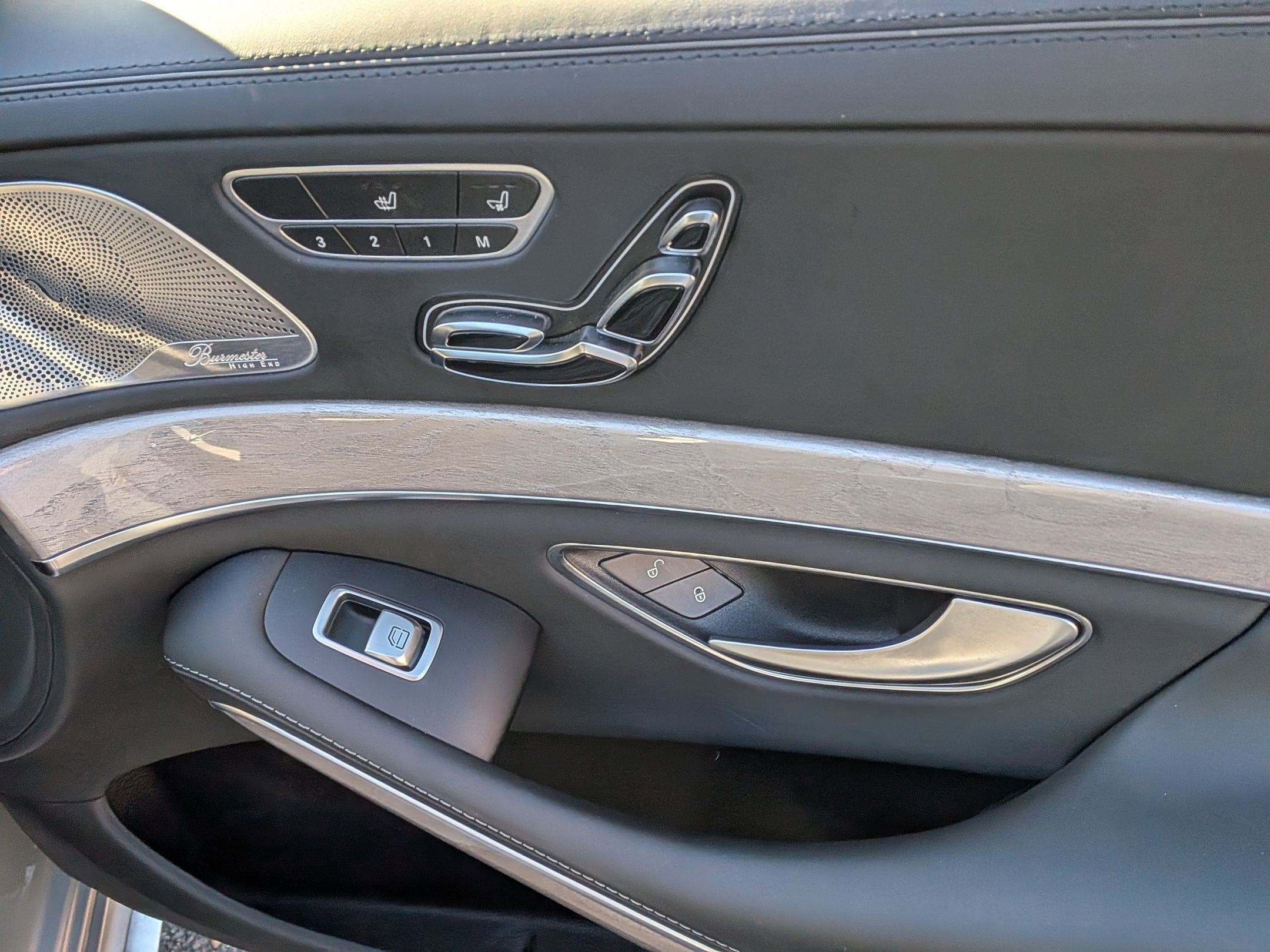 Used 2015 Mercedes-Benz S 63 AMG 4MATIC Sedan image 40