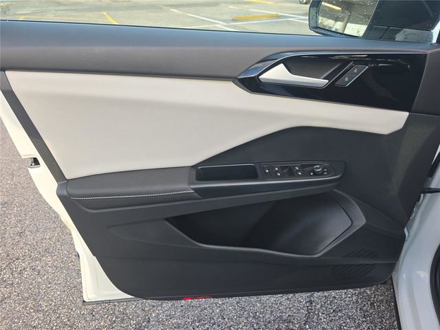 Used 2025 Volkswagen Taos S image 13