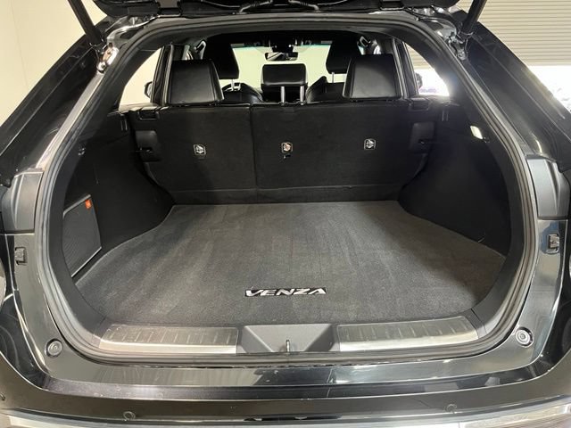Used 2021 Toyota Venza XLE w/ Carpet Mat Package (TMS) AWD/4WD image 16