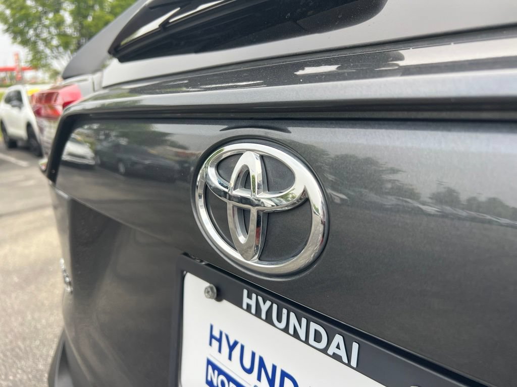 Used 2023 Toyota RAV4 LE AWD/4WD image 13