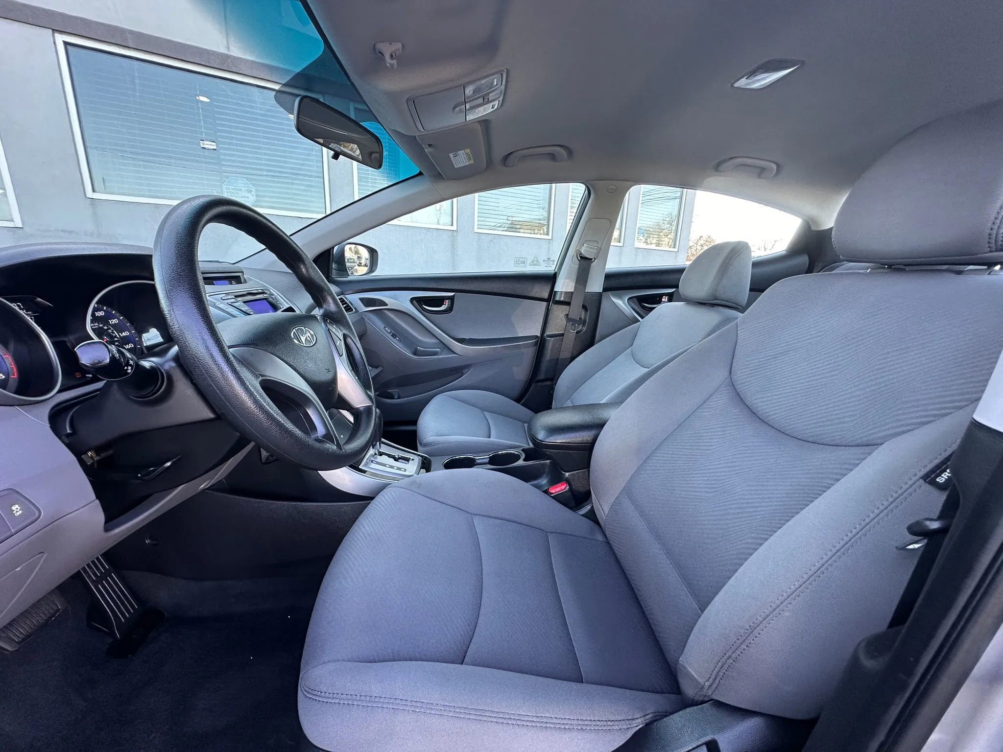 Used 2013 Hyundai Elantra GLS image 9