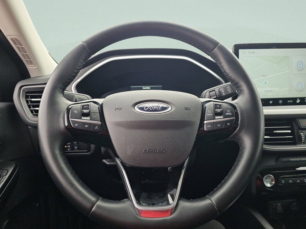 Used 2024 Ford Escape Platinum image 28