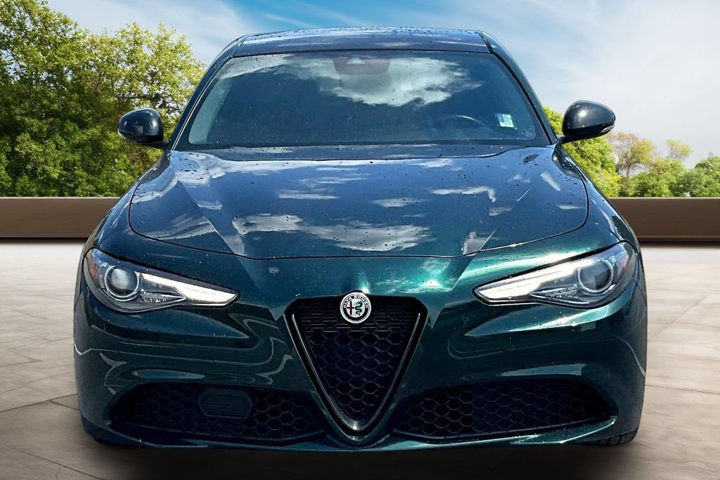 Used 2020 Alfa Romeo Giulia w/ Nero Edizione RWD image 3