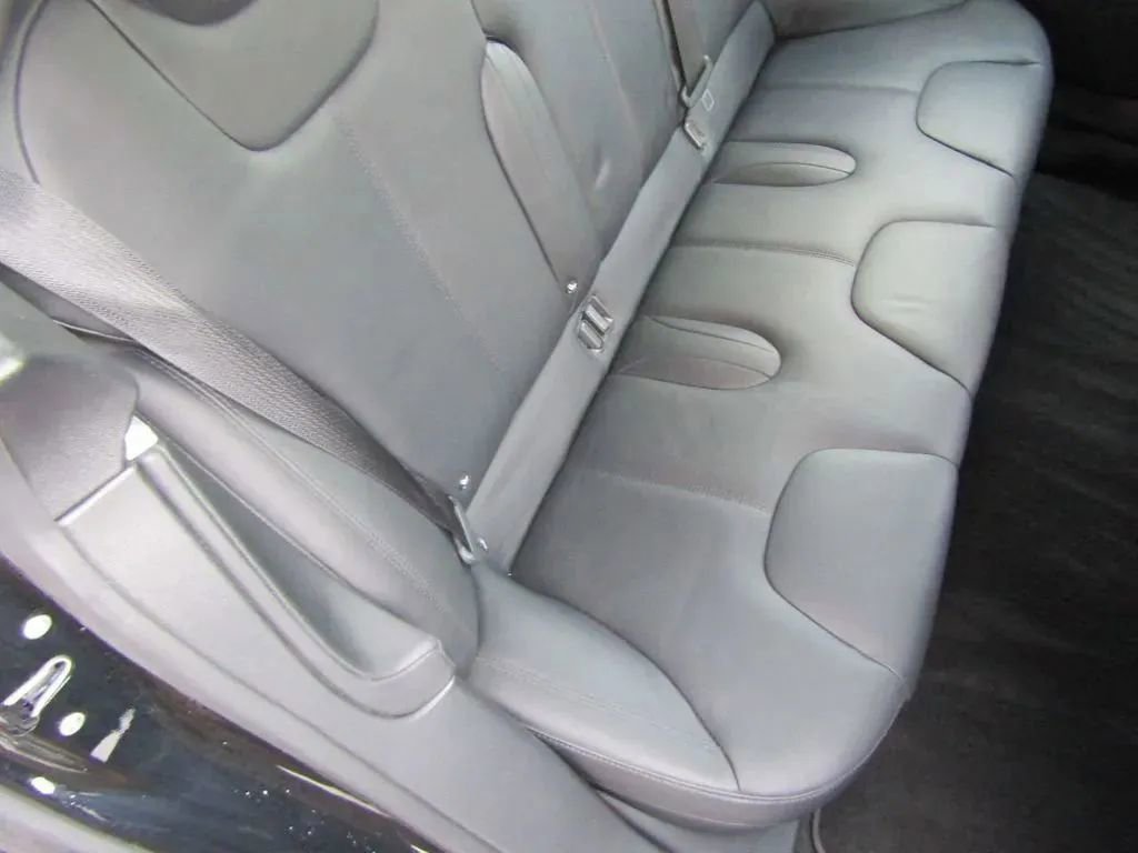 Used 2015 Tesla Model S 85D image 43