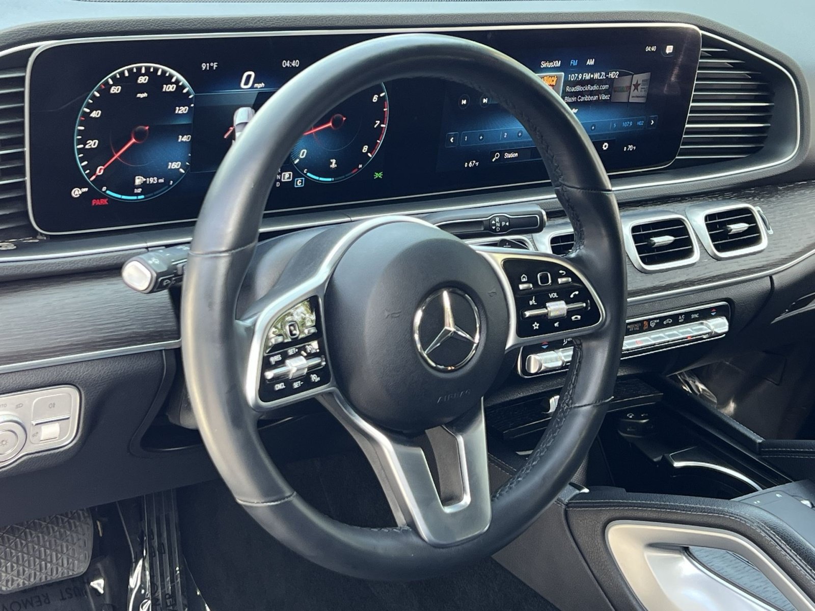 Certified 2022 Mercedes-Benz GLE 350 4MATIC w/ Premium Package image 21