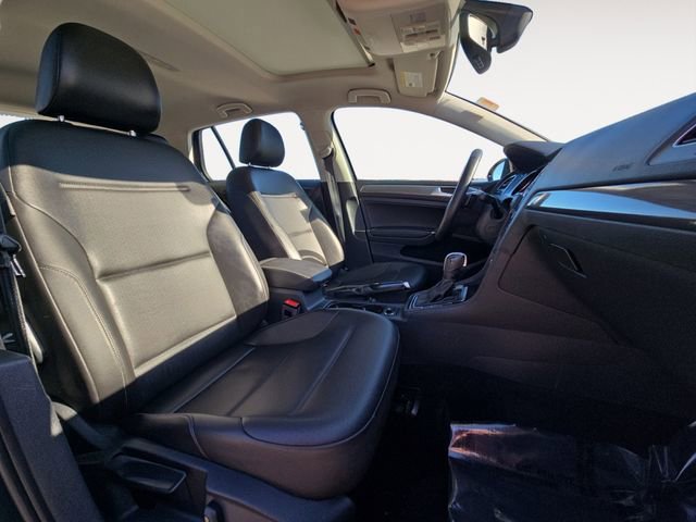 Used 2020 Volkswagen Golf 4-Door image 15