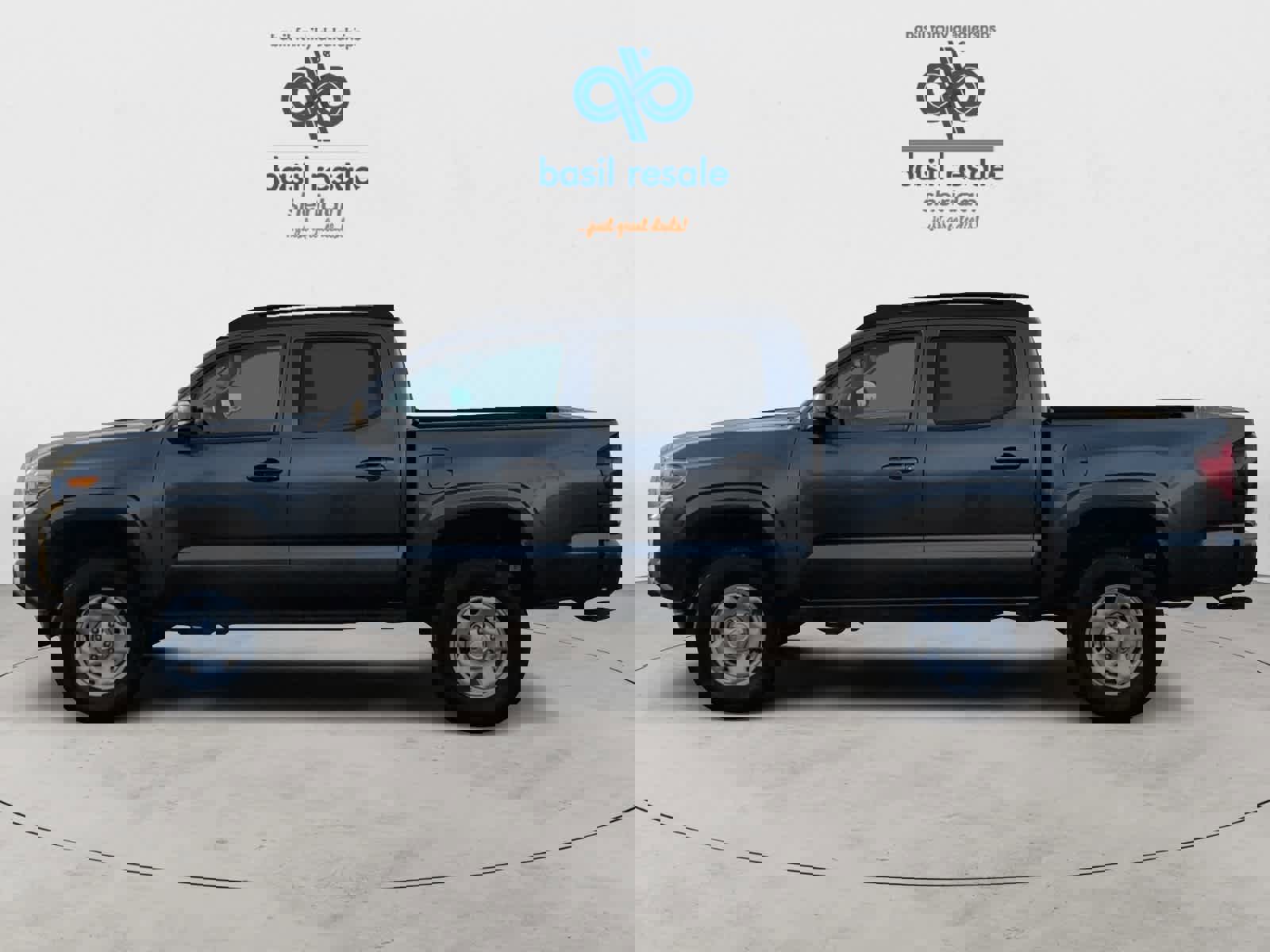 Used 2023 Toyota Tacoma SR image 3
