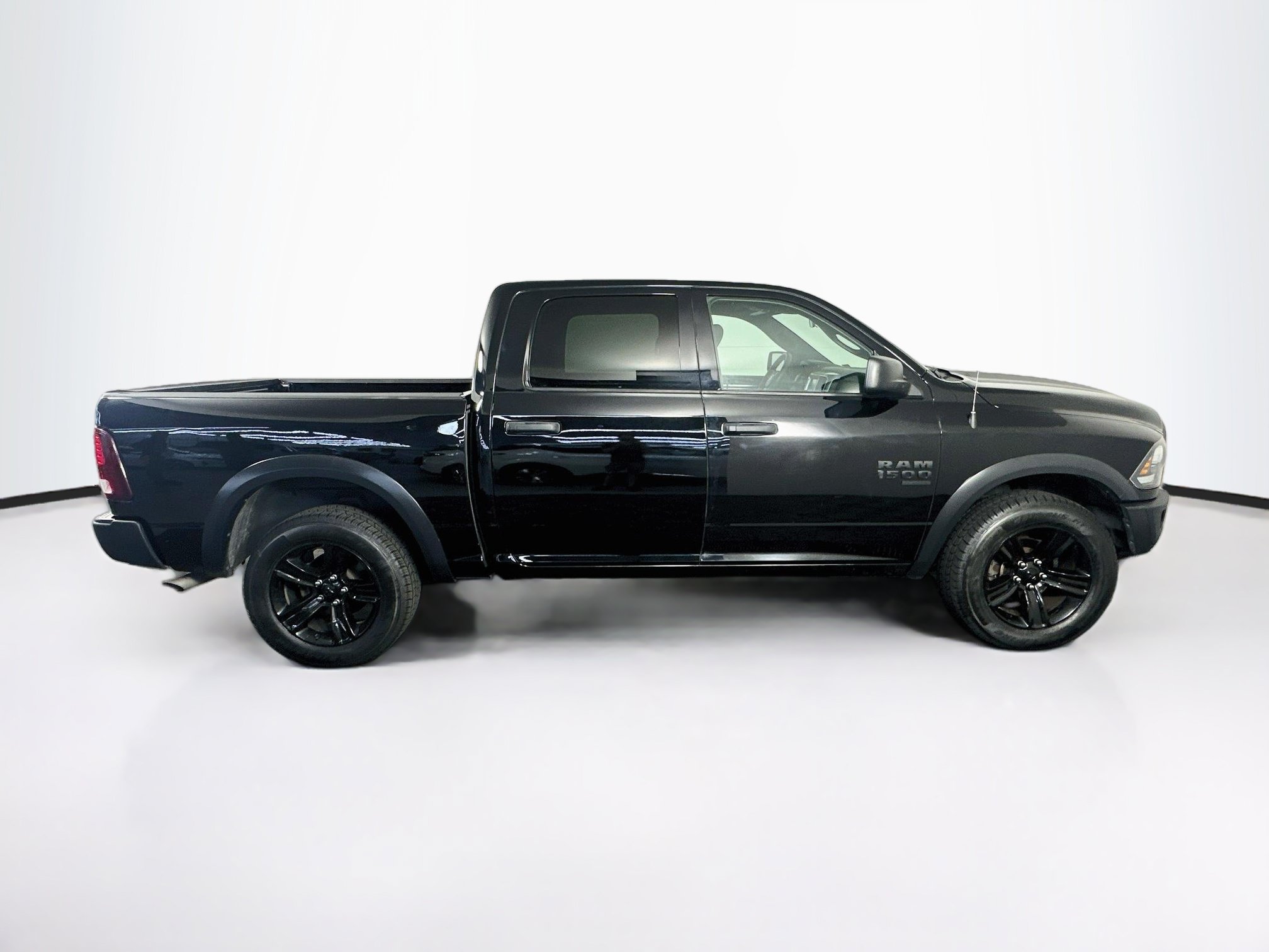 Used 2024 RAM 1500 Warlock AWD/4WD image 10
