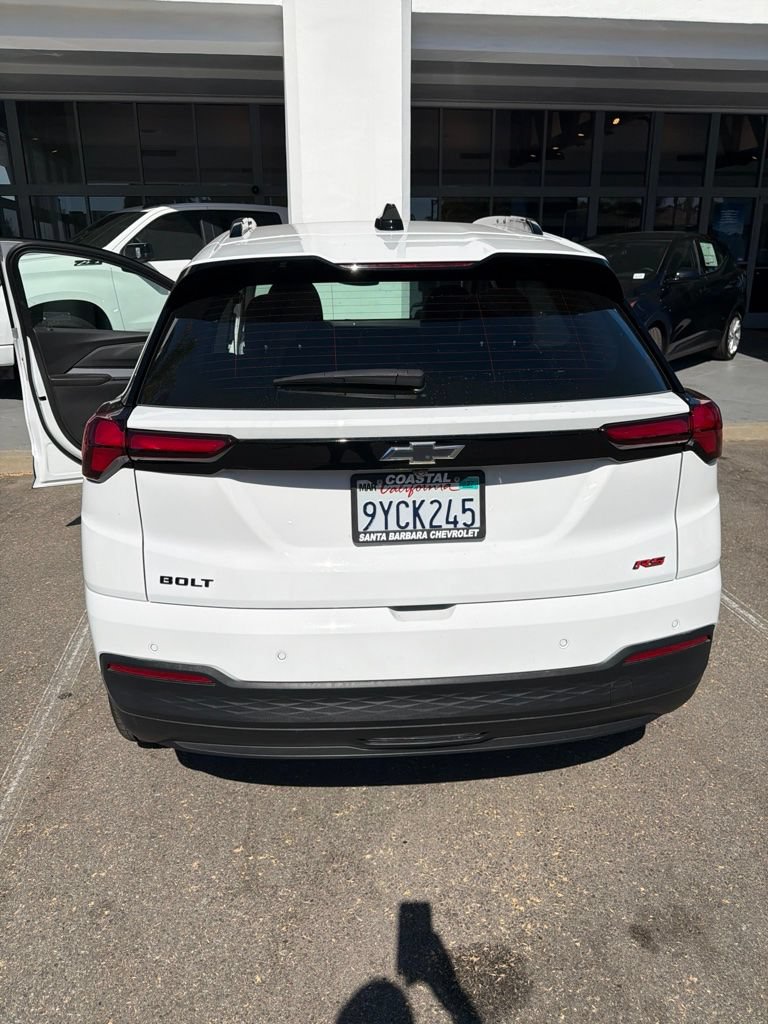 Used 2027 Chevrolet Bolt RS FWD image 2