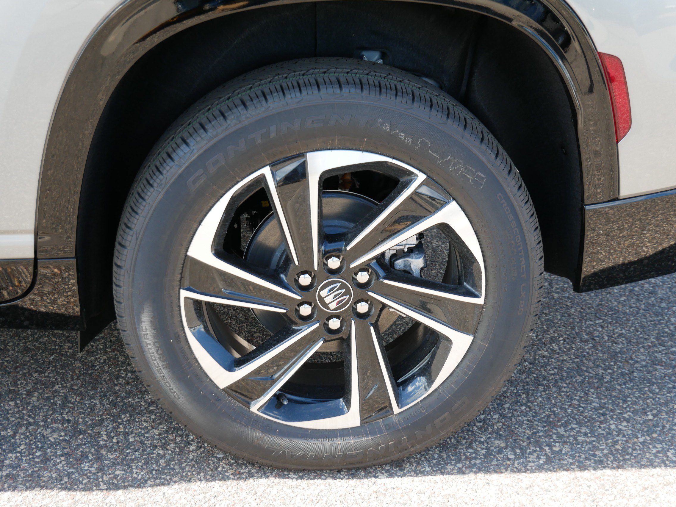 New 2026 Buick Enclave Sport Touring w/ Power Package AWD/4WD image 3