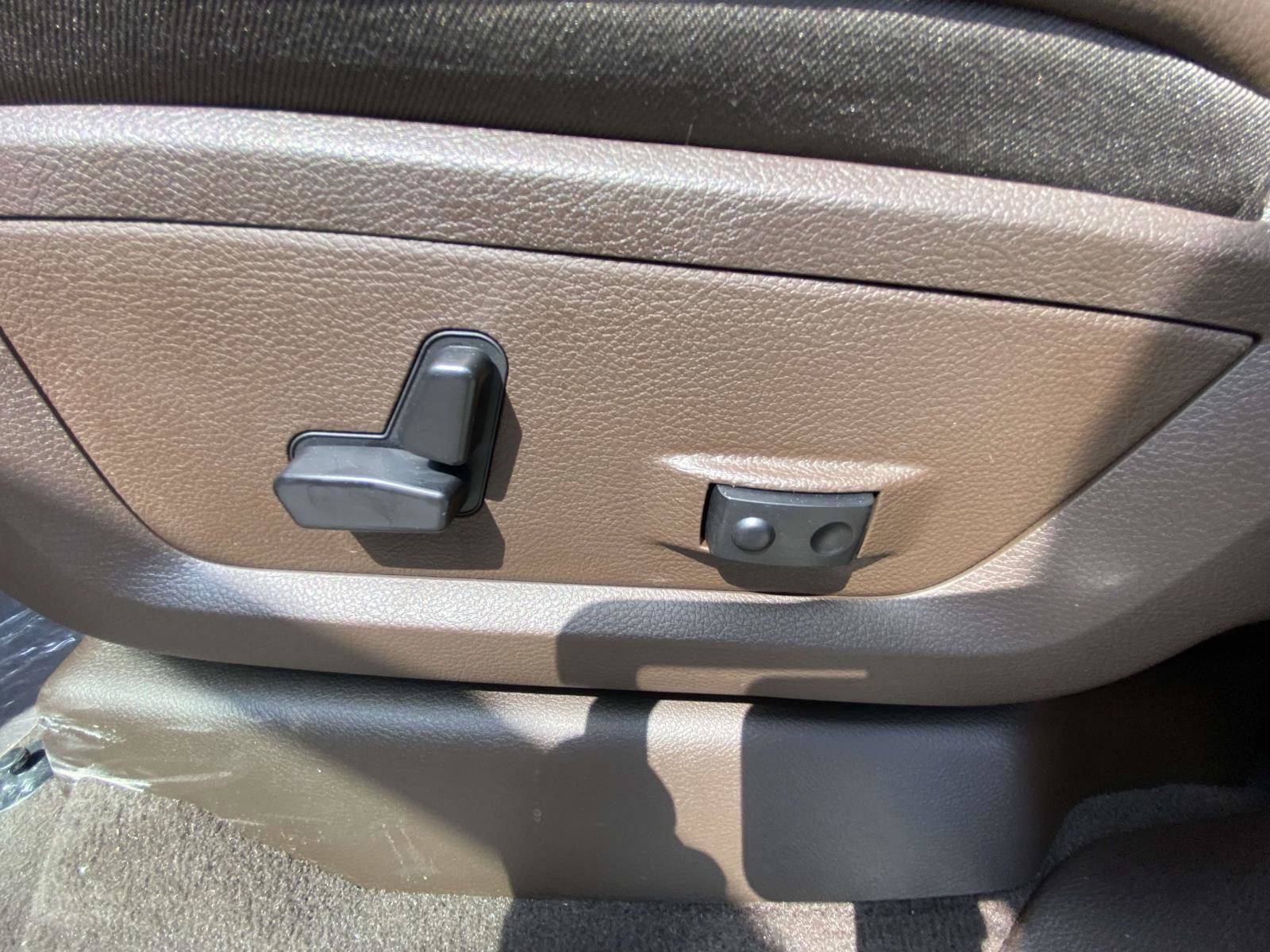 Used 2025 RAM 2500 Laramie image 10