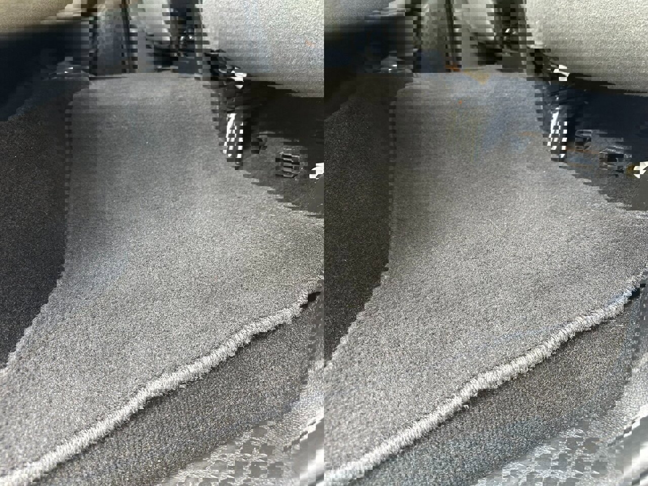 Used 2018 RAM 2500 Tradesman w/ Chrome Appearance Group image 39