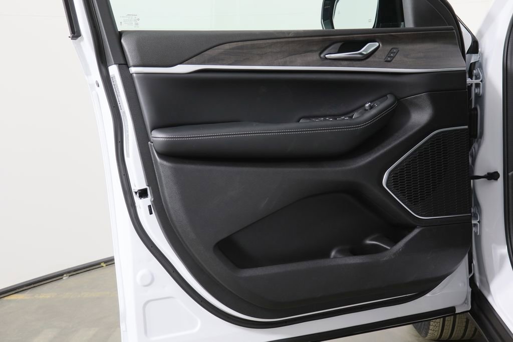 New 2026 Jeep Grand Cherokee Limited image 20