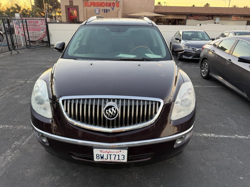 Used 2009 Buick Enclave CXL w/ Driver Confidence Package image 3