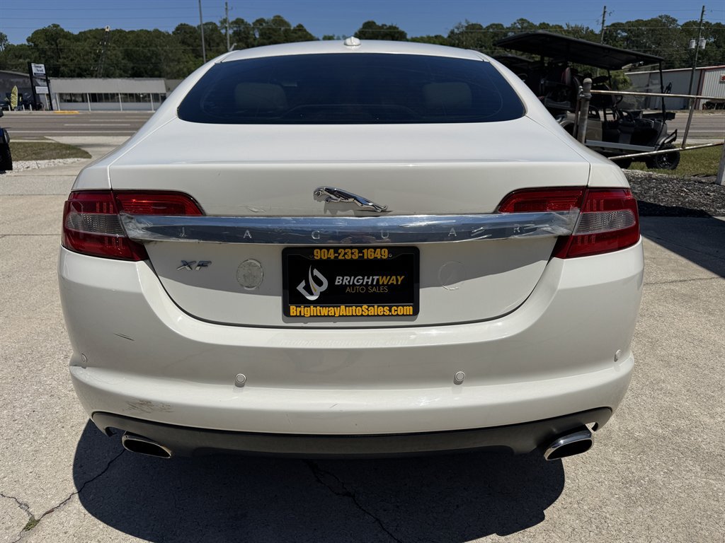 Used 2009 Jaguar XF Luxury RWD image 6