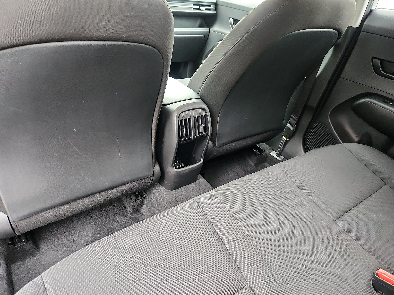 Certified 2024 Hyundai Kona SEL AWD/4WD image 11