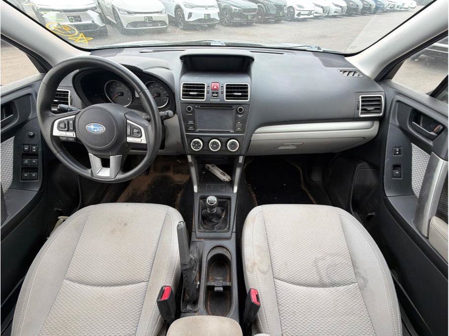 Used 2018 Subaru Forester 2.5i AWD/4WD image 4