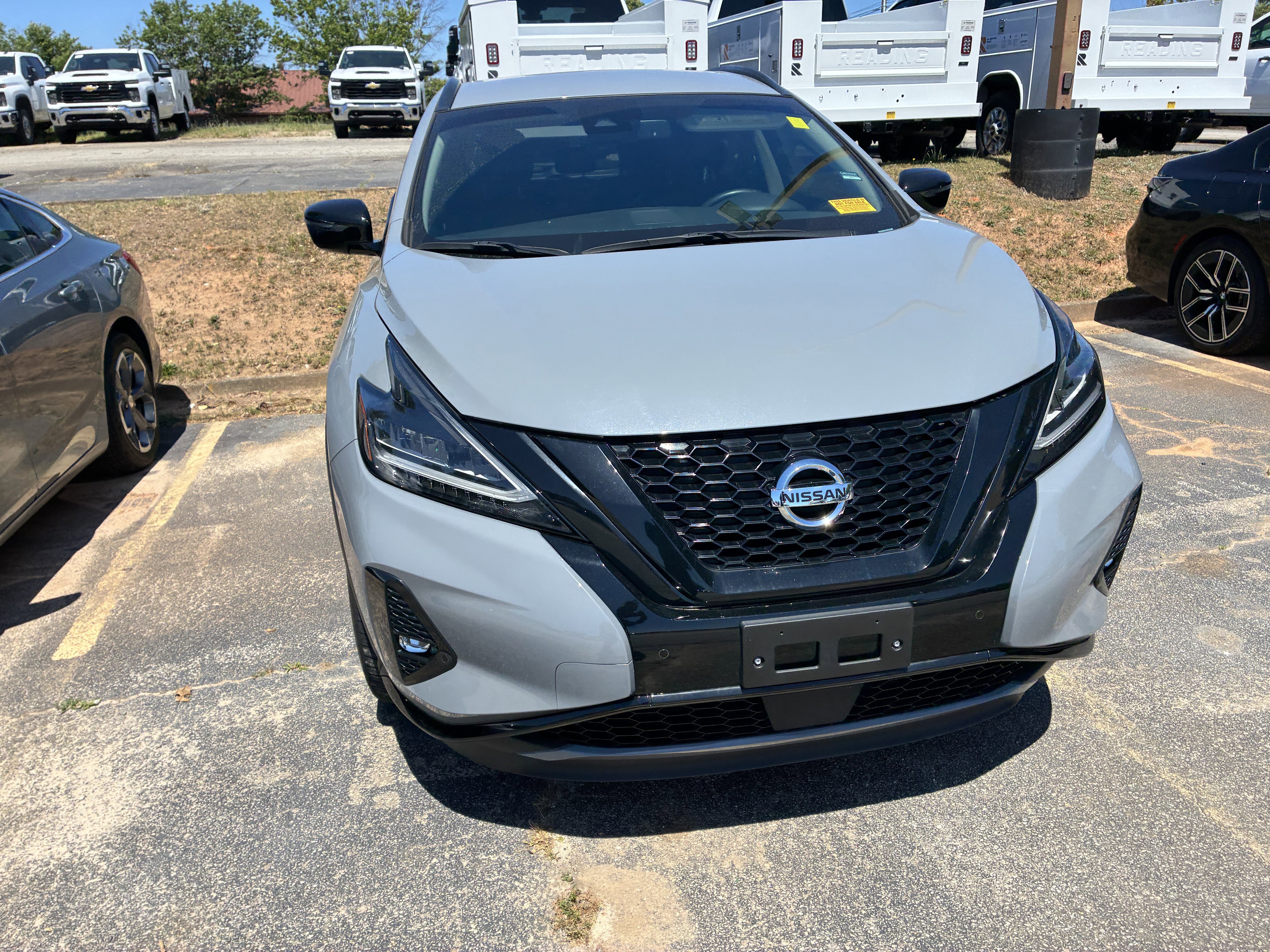 Used 2022 Nissan Murano SV w/ SV Midnight Edition Package AWD/4WD image 2