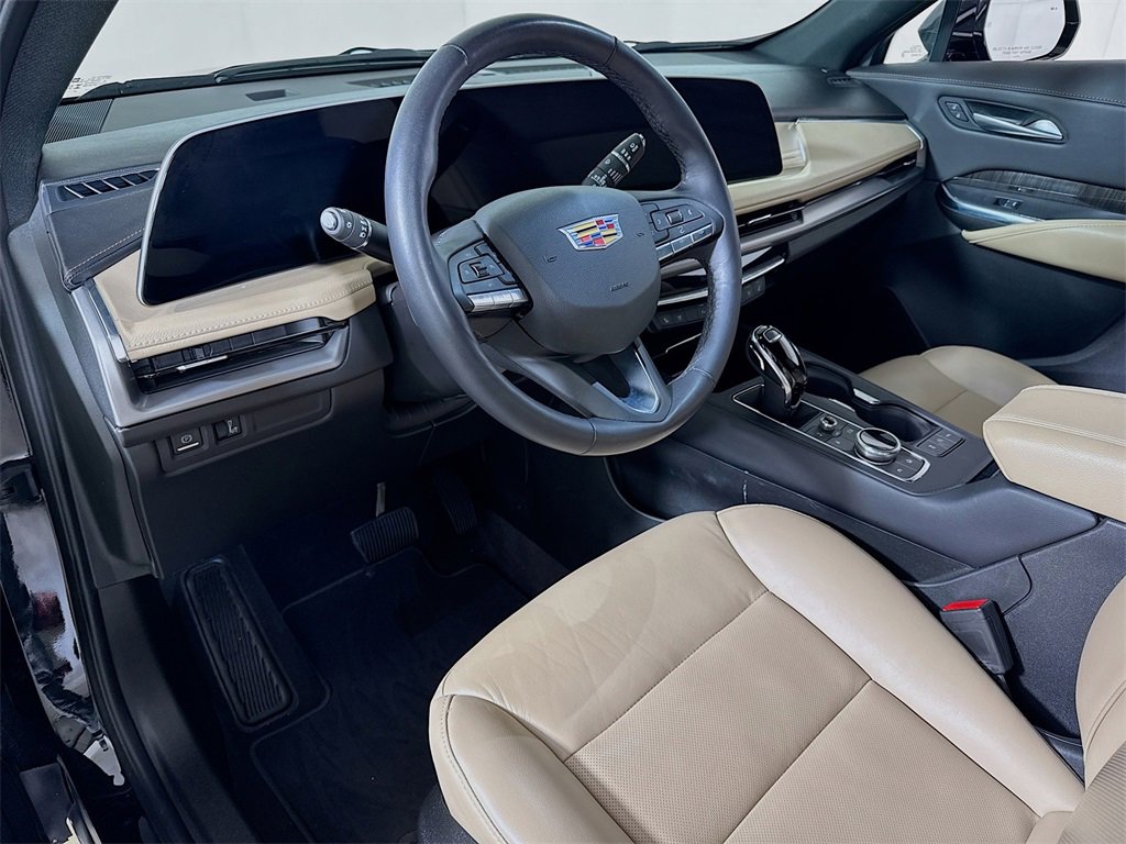 Certified 2025 Cadillac XT4 Premium Luxury image 7