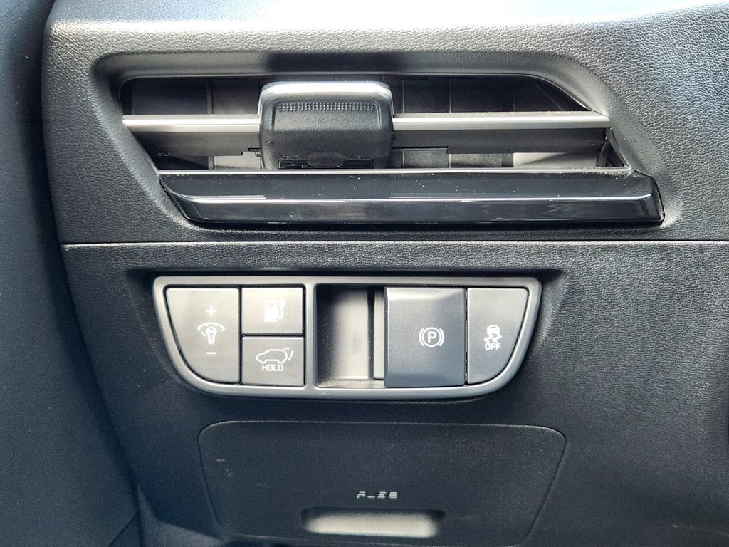 Certified 2023 Kia EV6 Wind AWD/4WD image 30