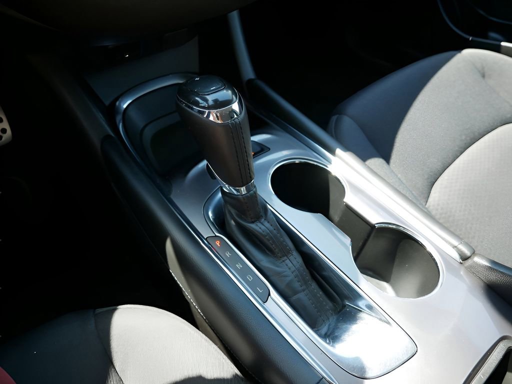 Used 2016 Chevrolet Malibu LT FWD image 23